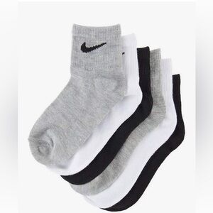 Nike kids  lightweight Crew Socks - Black, White, Gray